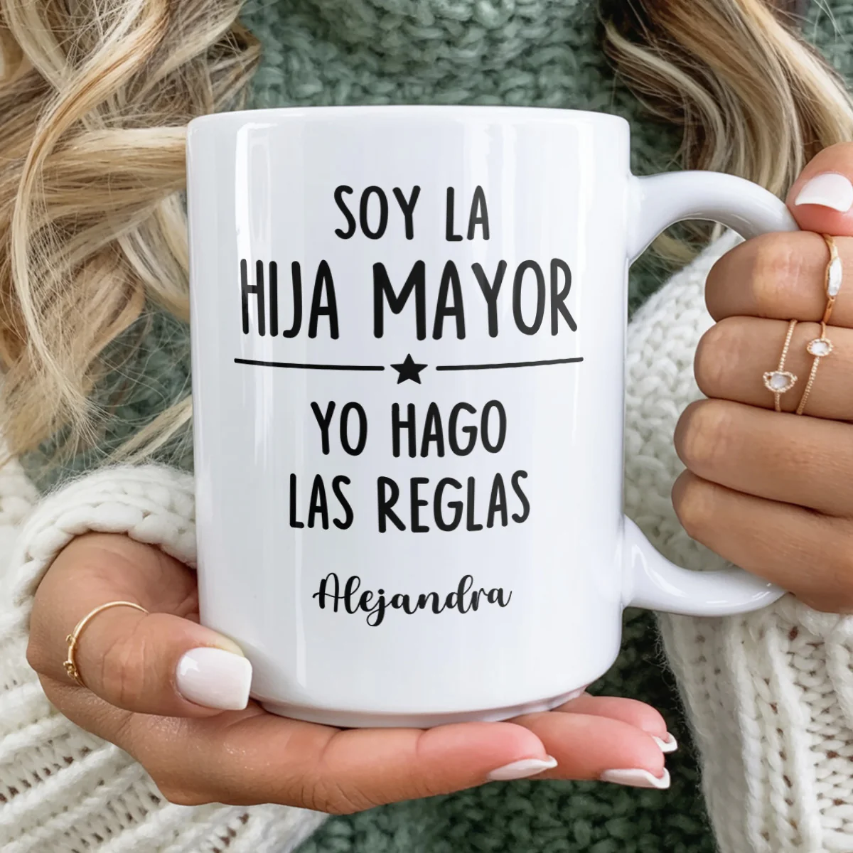 ¿QUIÉN HACE LAS REGLAS? - Personalized Ceramic Coffee Mug - Image 5